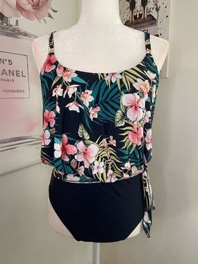 Lunabelle Swimsuit Blouson Top & Side Tie Navy Blue with Tropical Flowers Size L